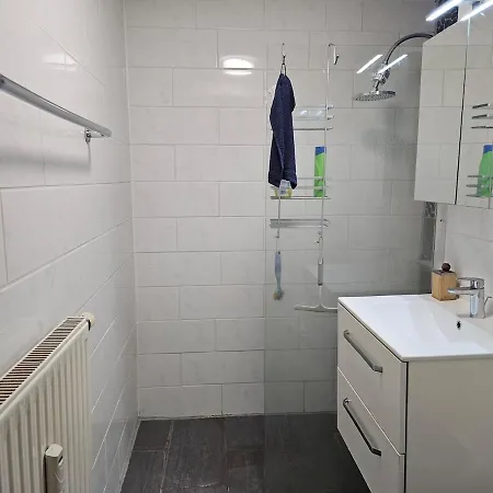 Gemuetliche & Moeblierte In Top-lage Apartment