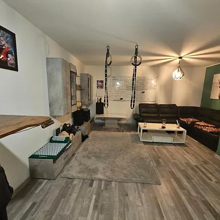Gemuetliche & Moeblierte In Top-lage Apartment *